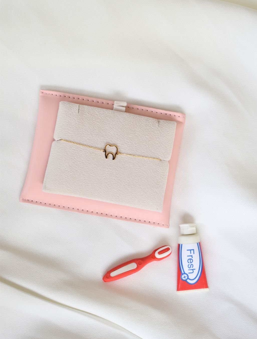 18K Gold Tooth Bracelet - Garo Boyadjian Jewelry..