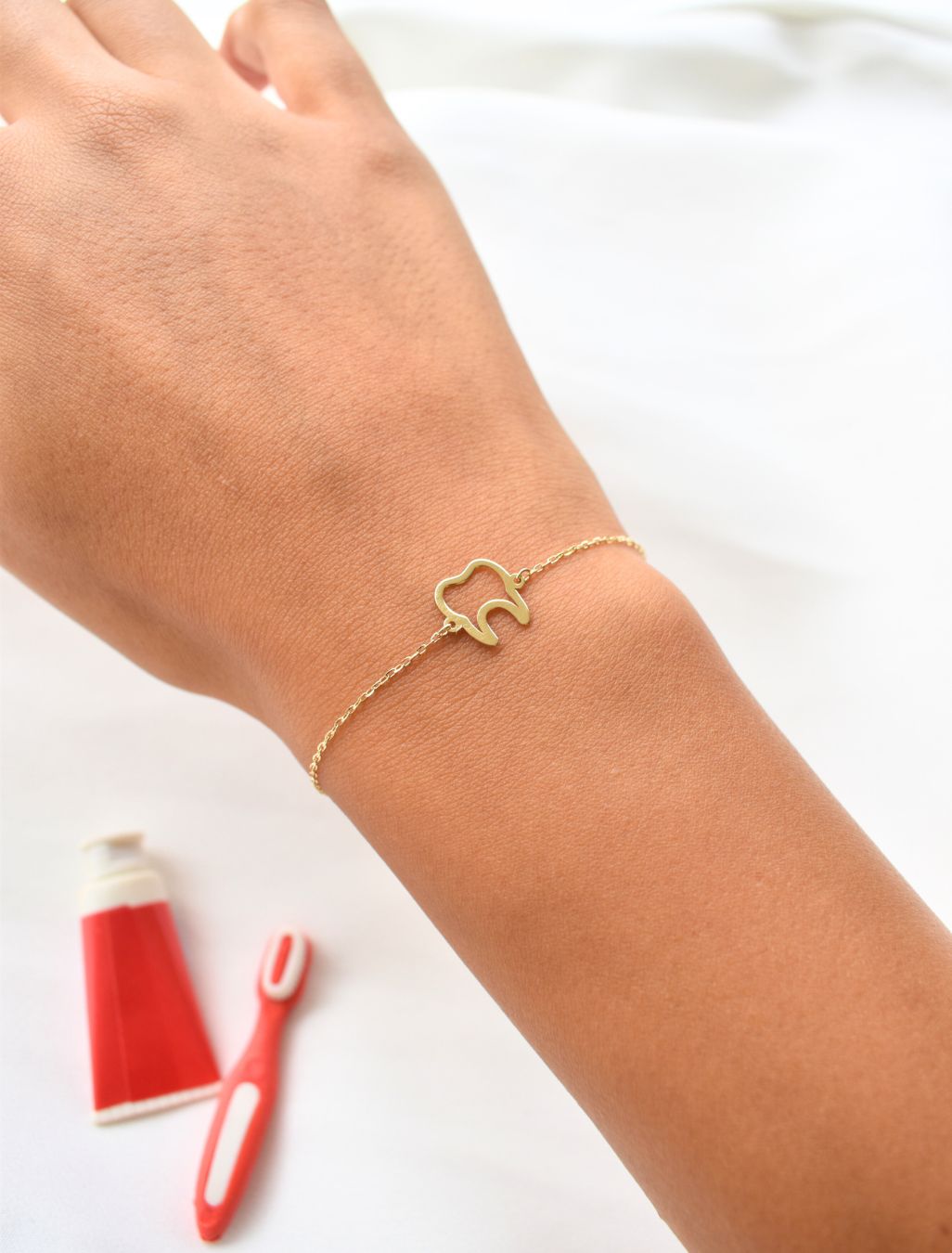 18K Gold Tooth Bracelet - Garo Boyadjian Jewelry.