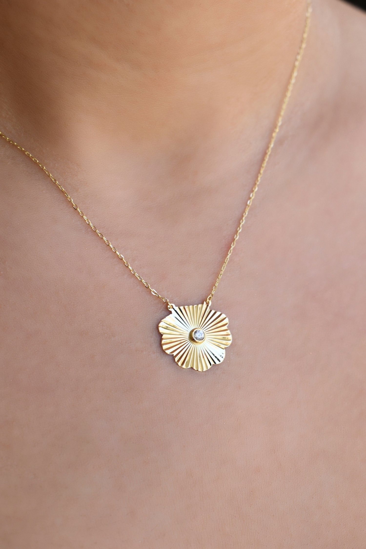 18K Gold Fluted Seashell Necklace - Garo Boyadjian Jewelry