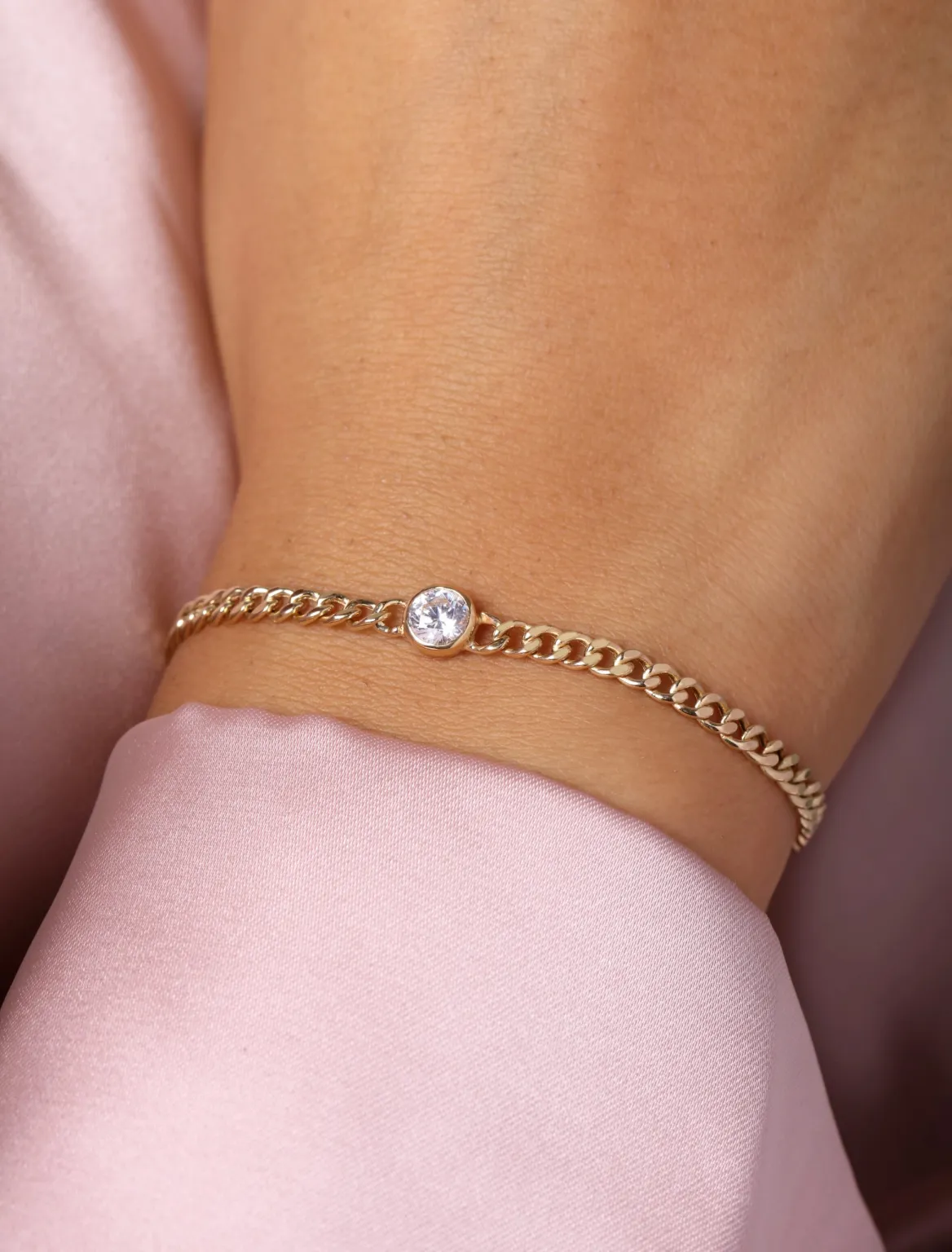 18K-Gold-Timeless-Bezel-Set-Gemstone-Cuban-Link-Chain-Bracelet-Garo-Boyadjian-Jewelery-scaled