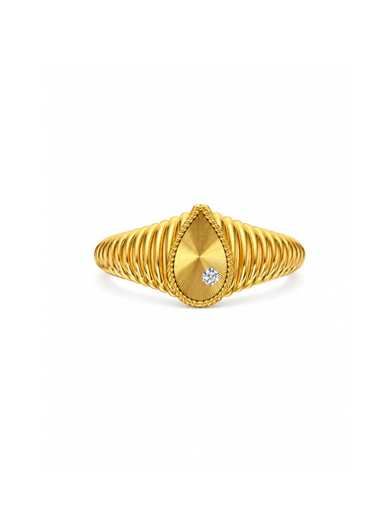 18K Gold Éclat Fluted Pear Ring